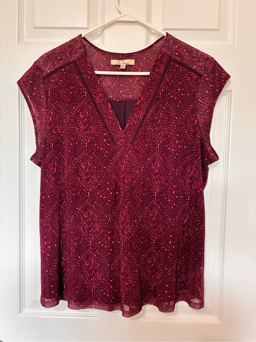 Les Serein Top Blouse V-Neck Cap Sleeve Lined w/ Overlay Stretch Burgundy Sz XL